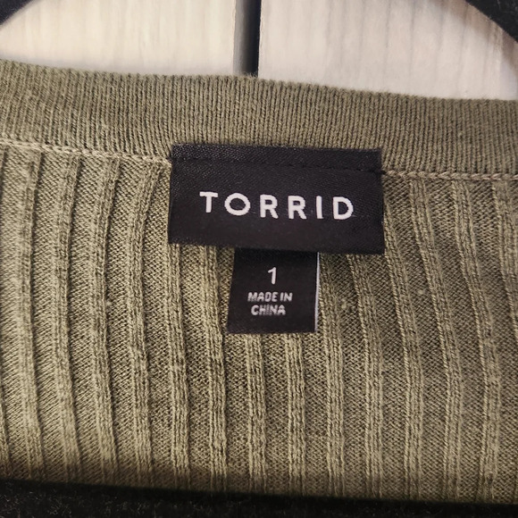 TORRID Cardigan Tie-Front Ribbed Sweater in Olivine - Size 1 (14/16) - Picture 8 of 12